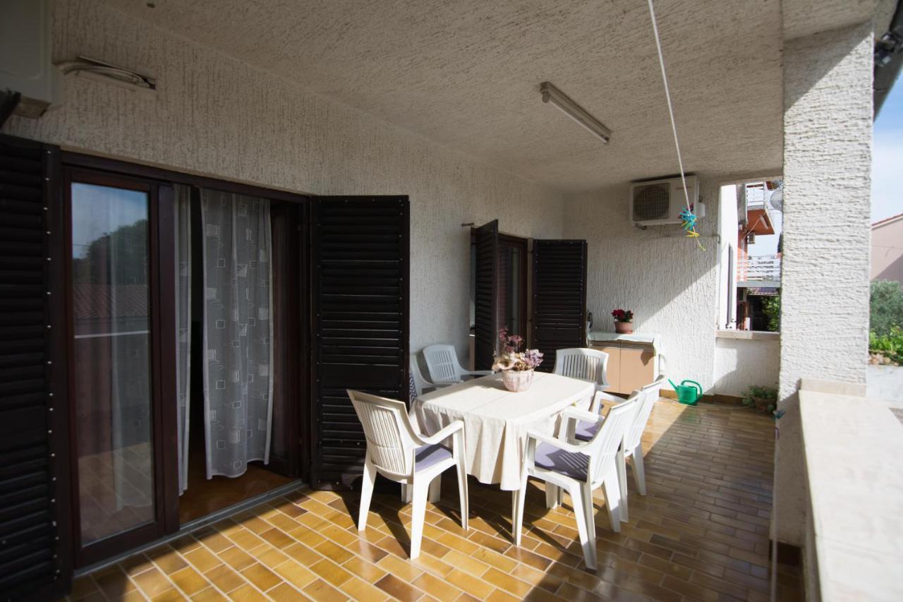 Apartman Zvjezda Biograd Na Moru Exterior photo