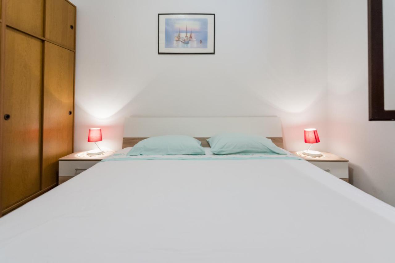 Apartman Zvjezda Biograd Na Moru Exterior photo